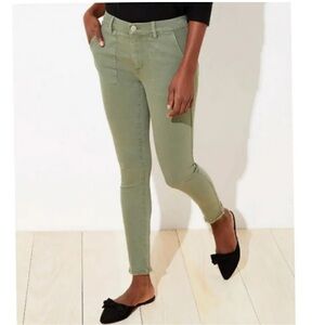 New Ann Taylor Loft Jeans sz 4 Curvy Skinny Denim Frayed Hem